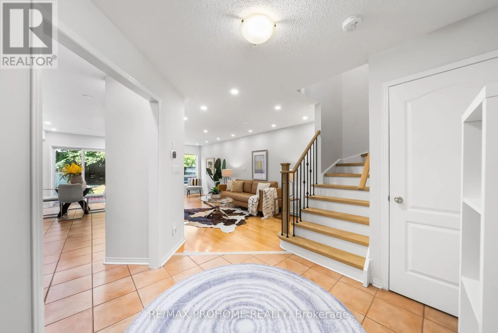144 DEEPSPRING CRESCENT