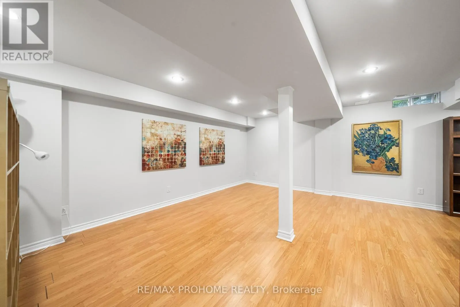 144 DEEPSPRING CRESCENT