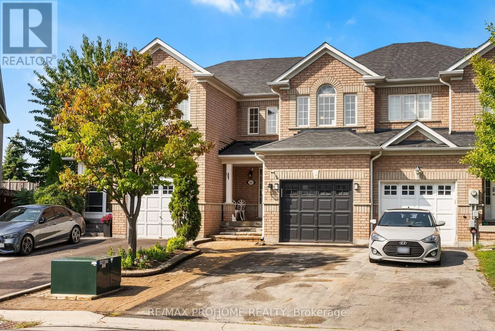144 DEEPSPRING CRESCENT