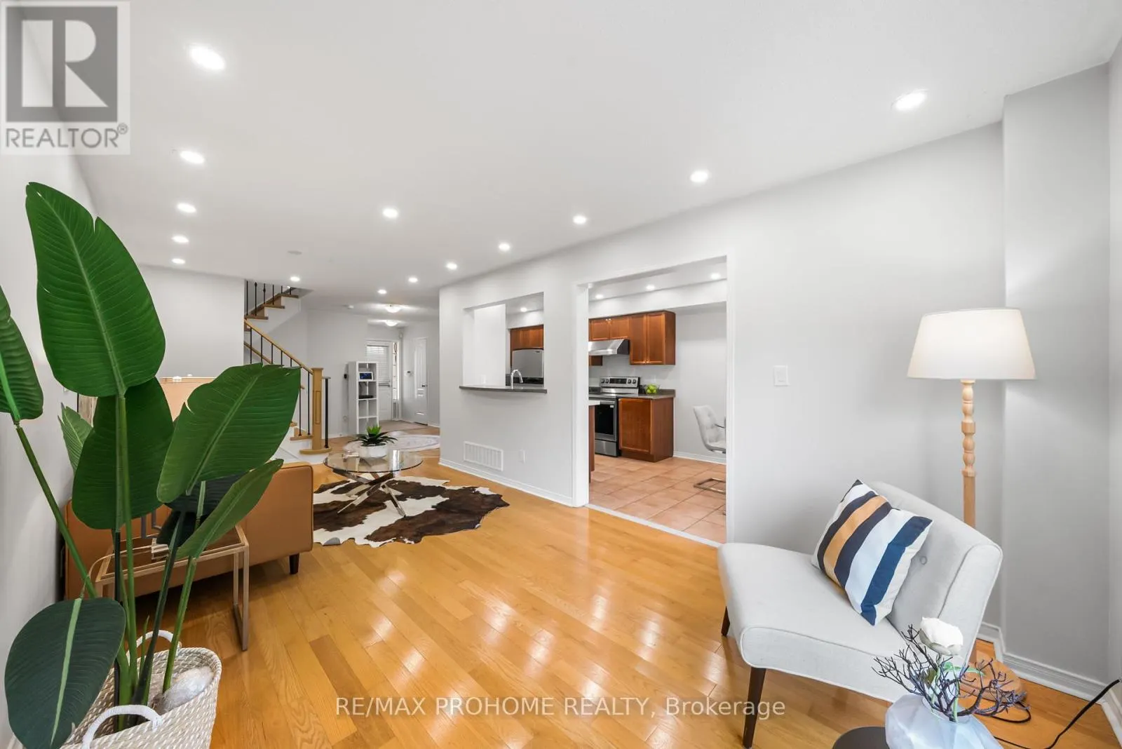 144 DEEPSPRING CRESCENT