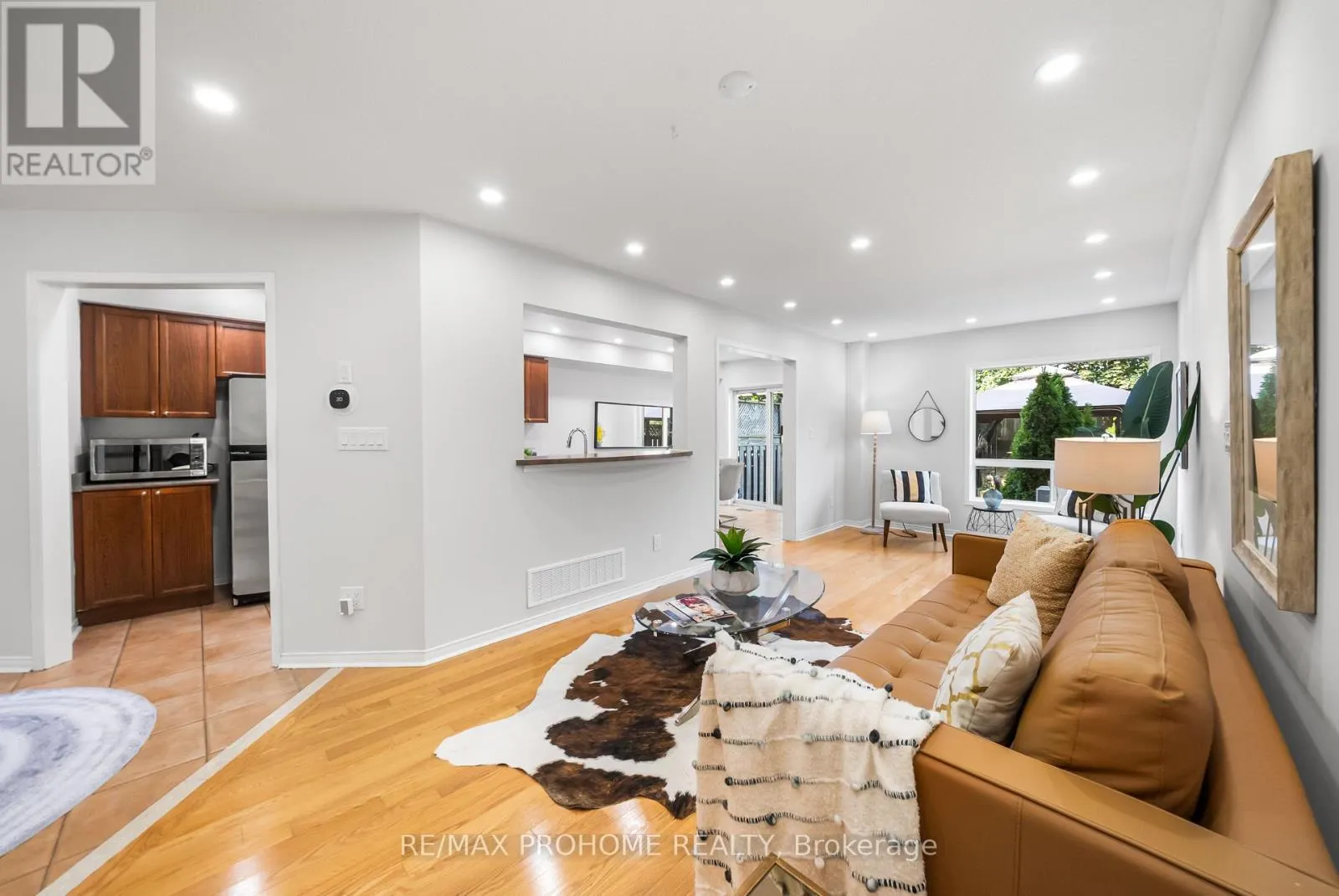 144 DEEPSPRING CRESCENT