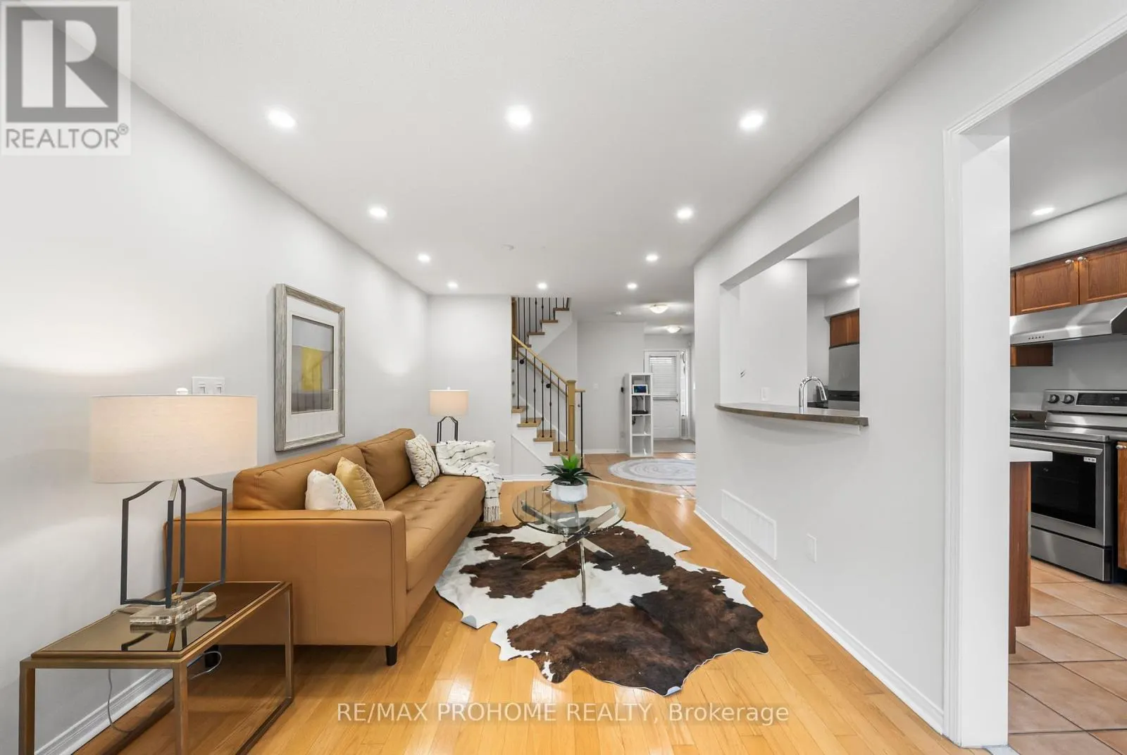 144 DEEPSPRING CRESCENT