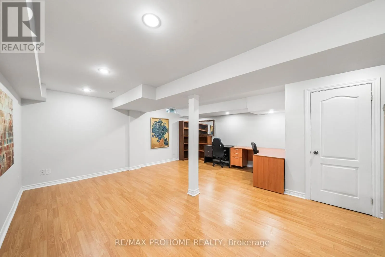 144 DEEPSPRING CRESCENT