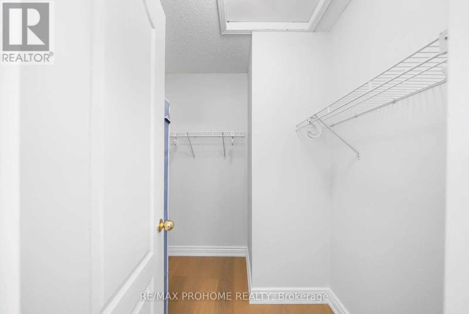 144 DEEPSPRING CRESCENT