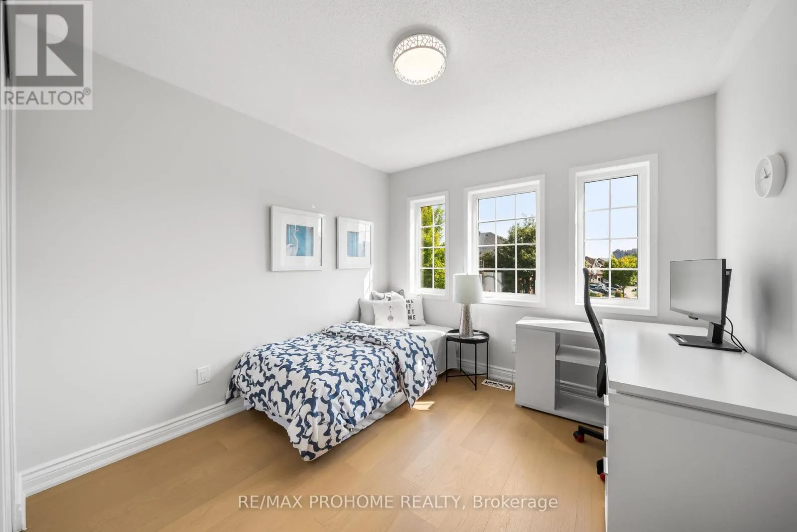 144 DEEPSPRING CRESCENT