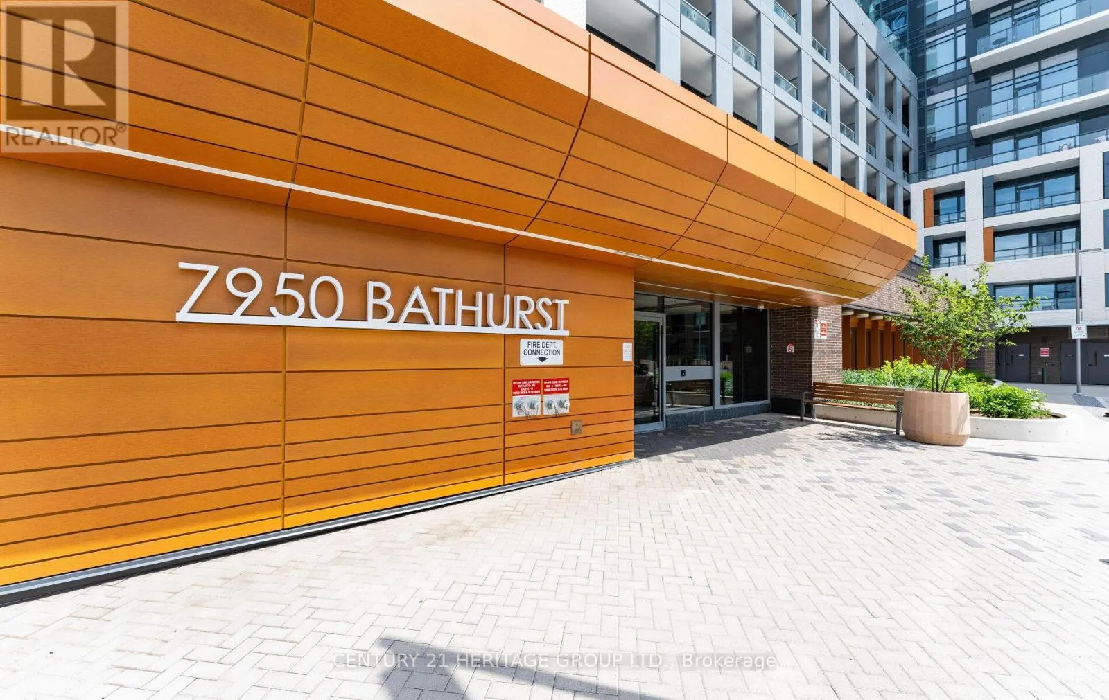 201 - 7950 BATHURST STREET