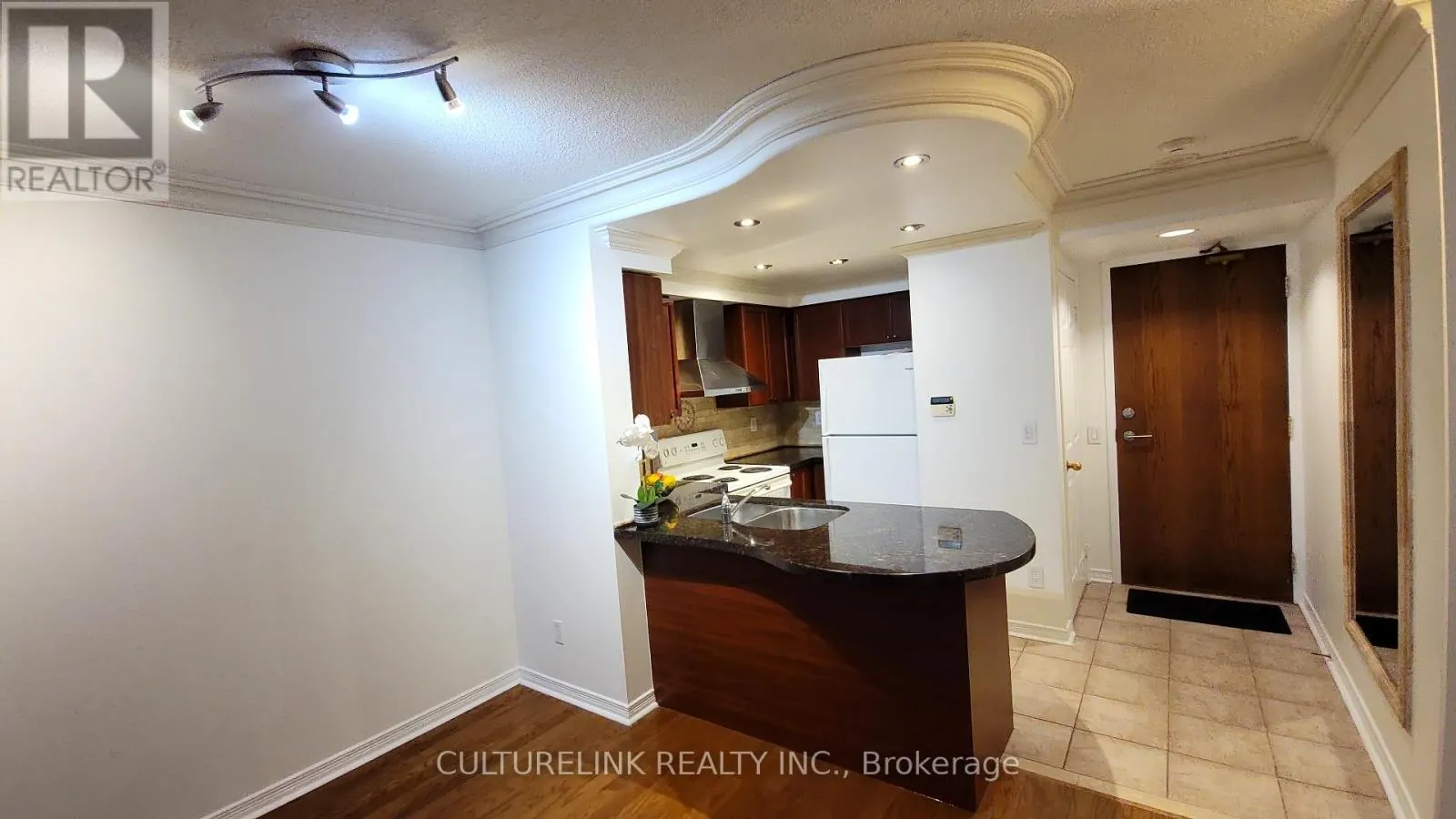1209 - 23 ONEIDA CRESCENT