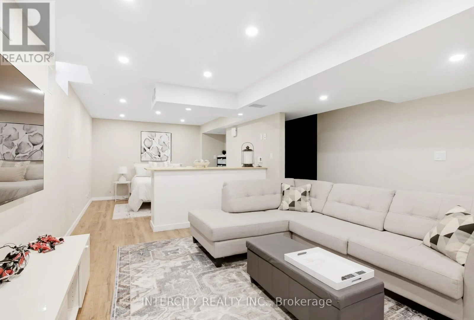 59 WATER GARDEN LANE