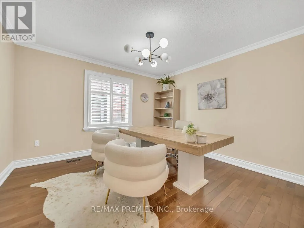 606 BROOKER RIDGE