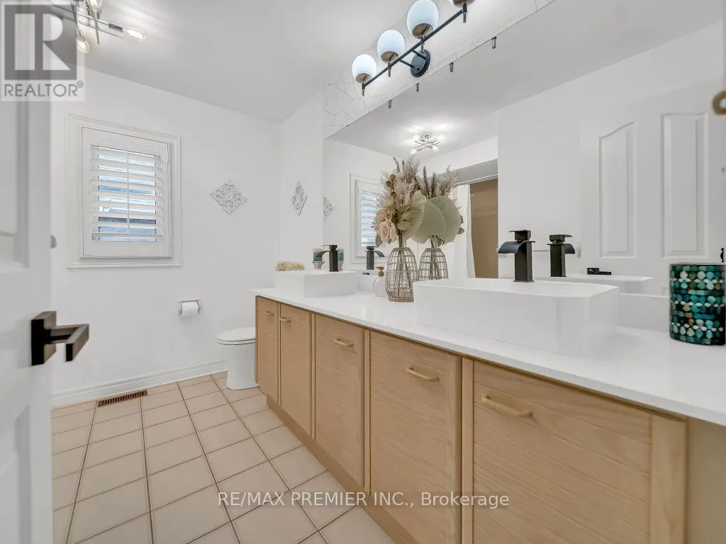 606 BROOKER RIDGE