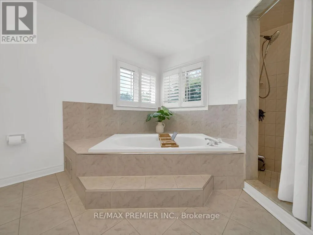606 BROOKER RIDGE