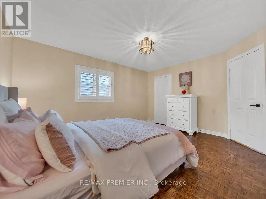 606 BROOKER RIDGE