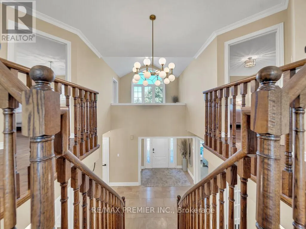 606 BROOKER RIDGE