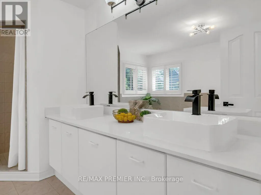 606 BROOKER RIDGE