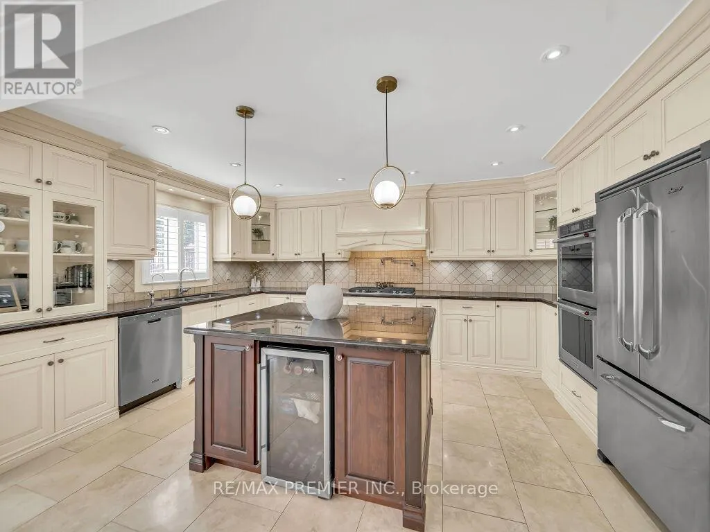 606 BROOKER RIDGE