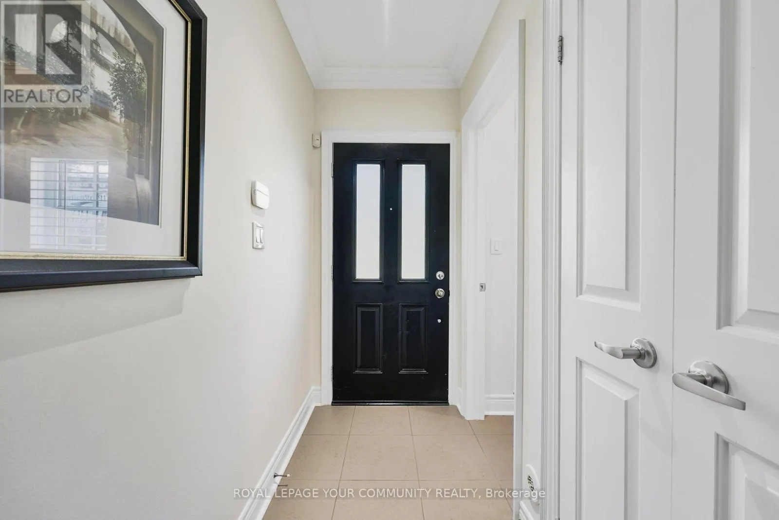 16 AGAR LANE