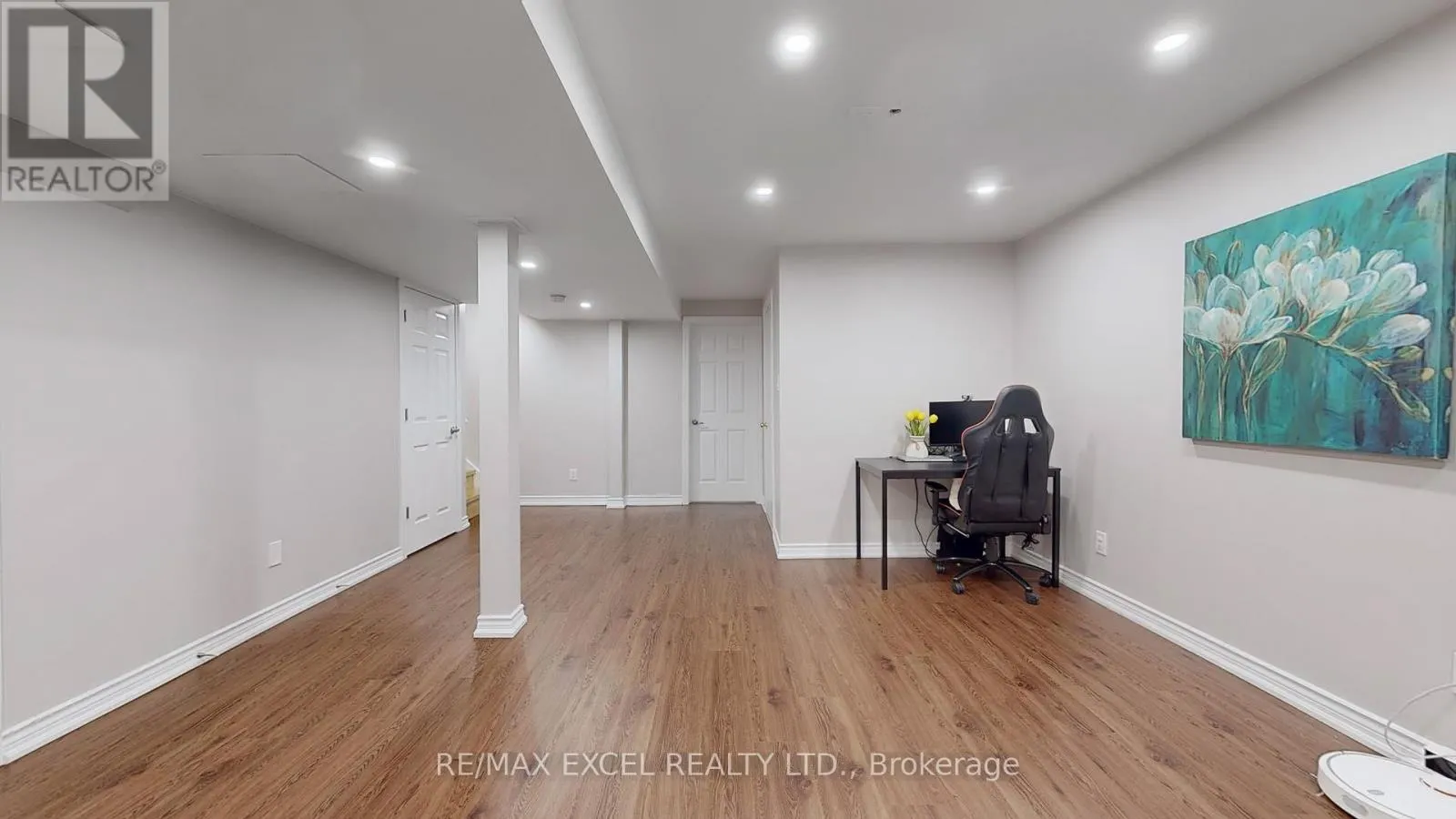 809 CORNELL ROUGE BOULEVARD