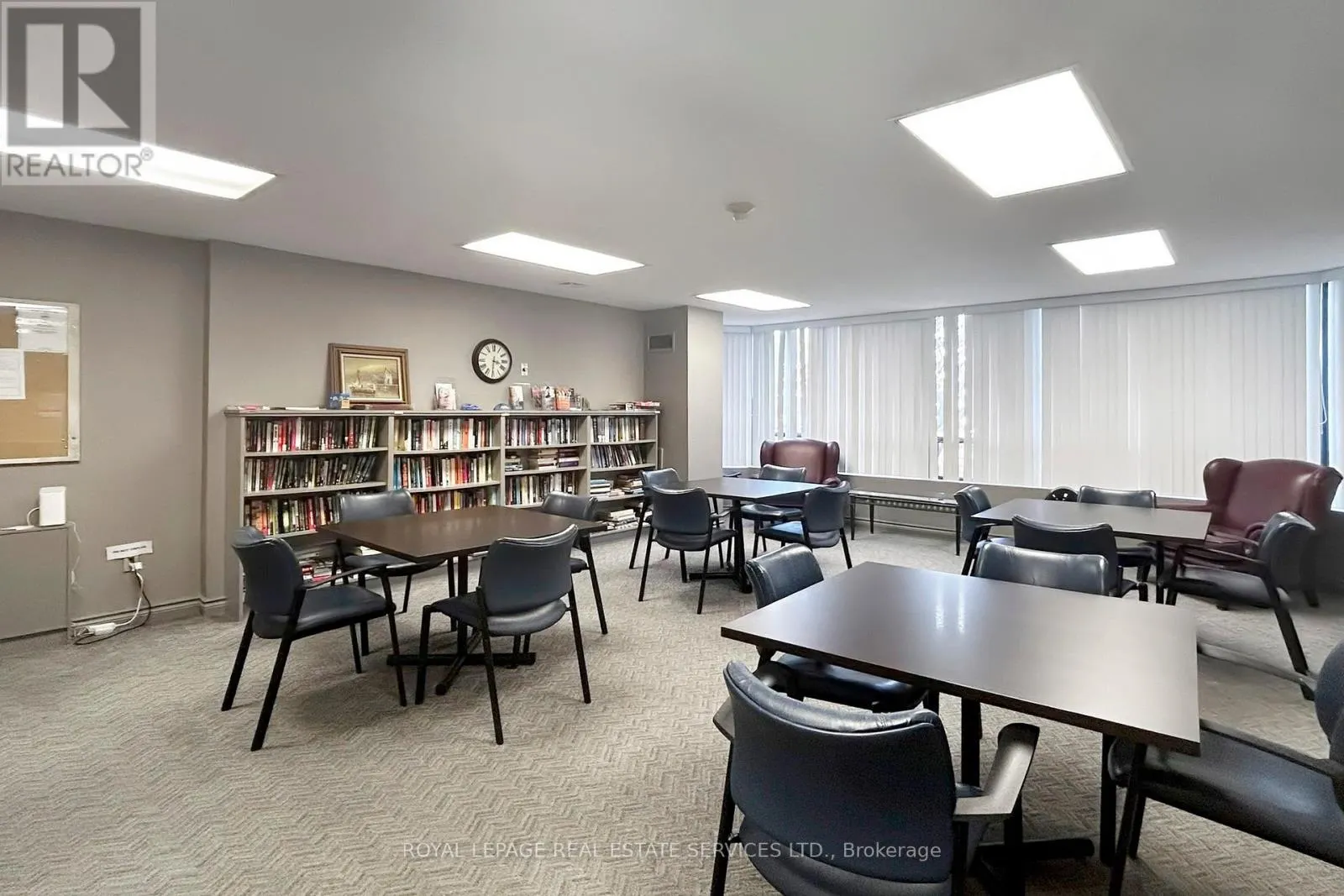 1201 - 7601 BATHURST STREET