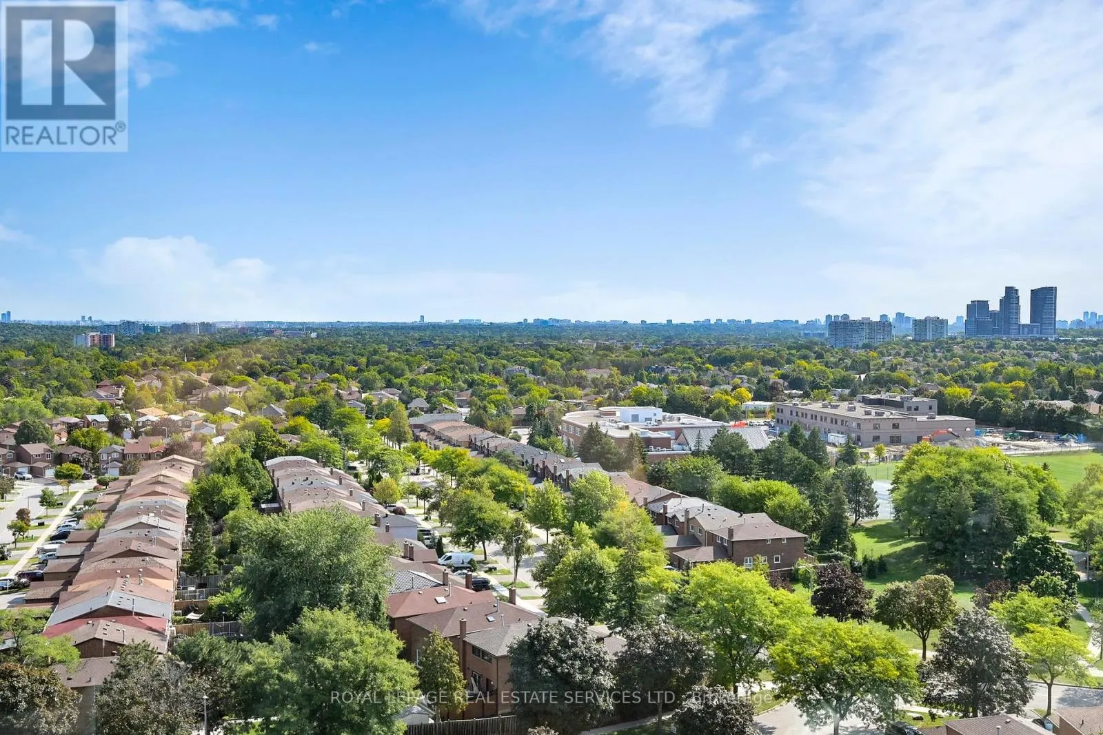 1201 - 7601 BATHURST STREET