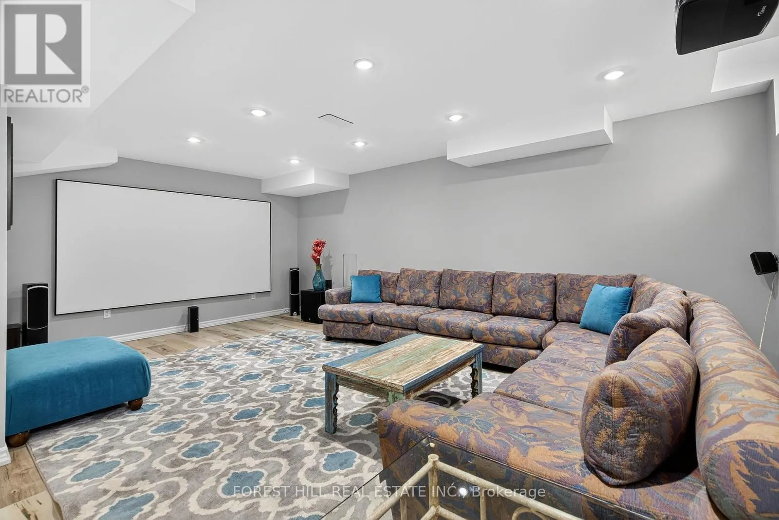 54 HENDEL DRIVE