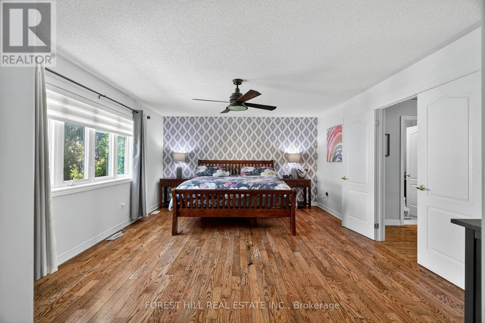 54 HENDEL DRIVE