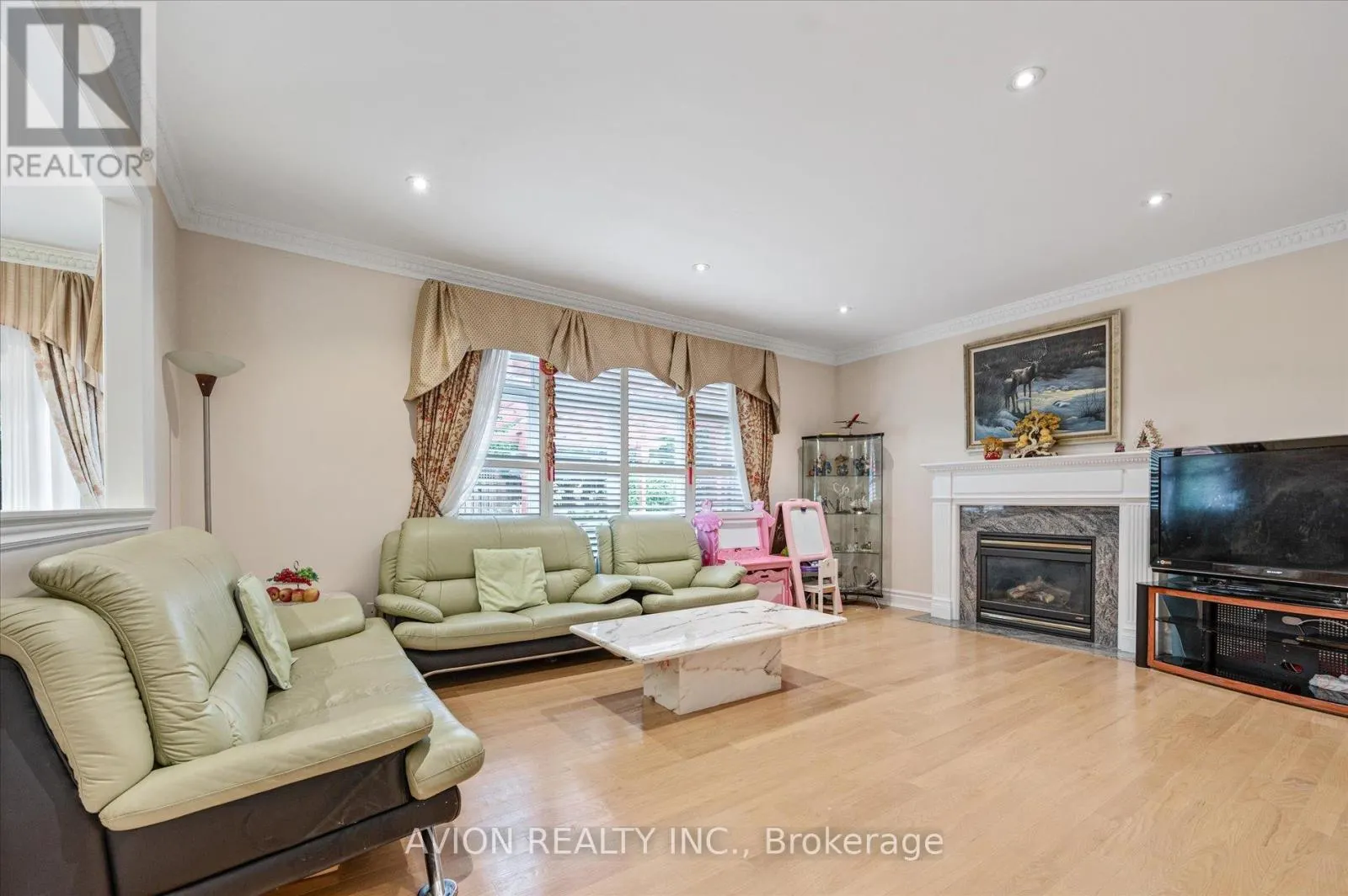 55 FRYBROOK CRESCENT