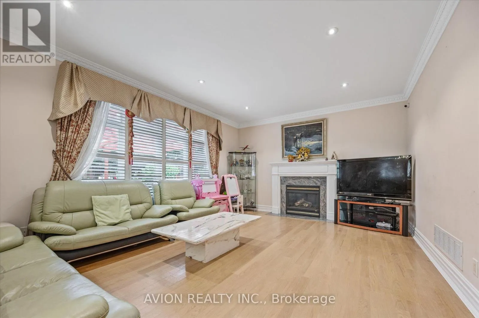 55 FRYBROOK CRESCENT