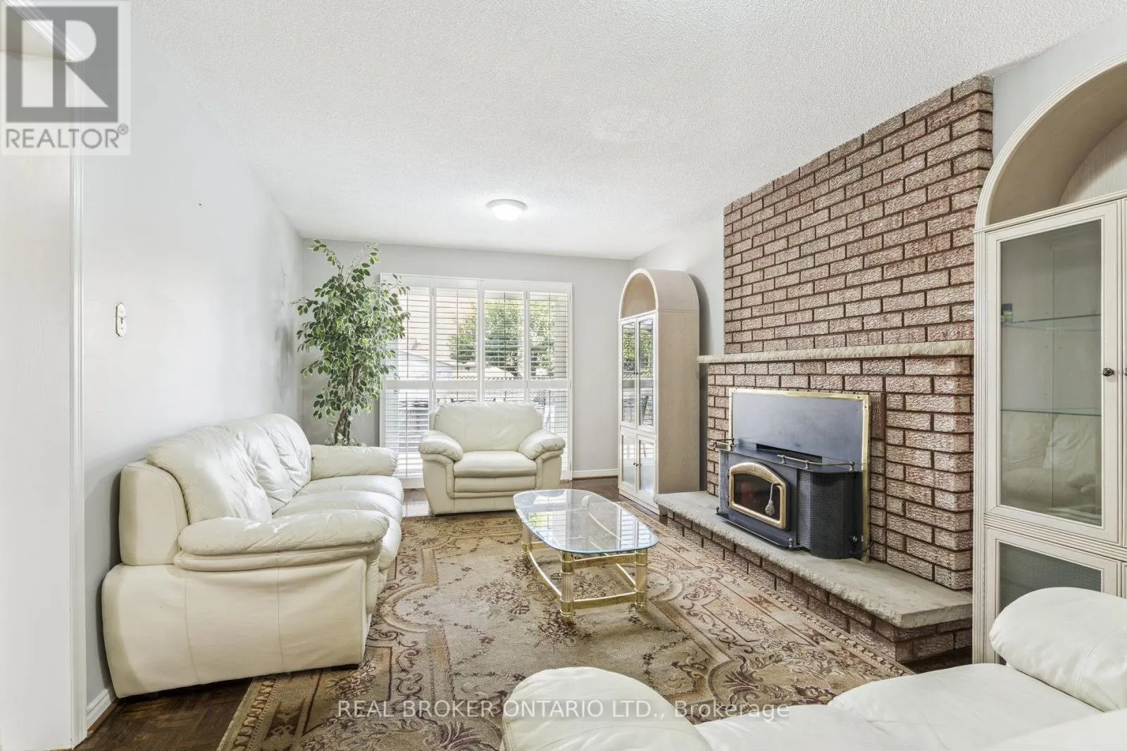 435 ABERDEEN AVENUE