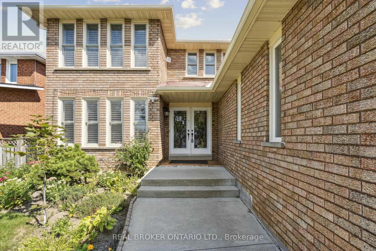 435 ABERDEEN AVENUE