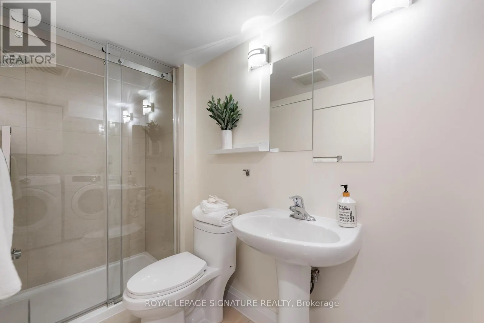 12 BARLI CRESCENT