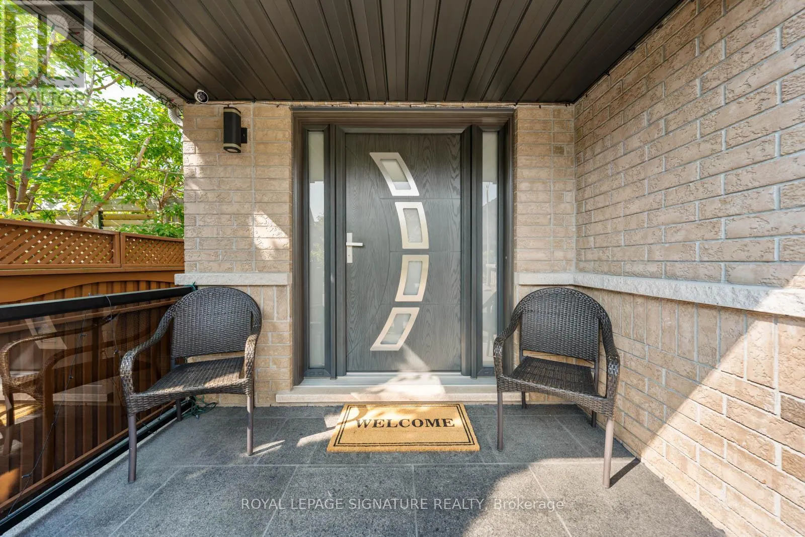 12 BARLI CRESCENT