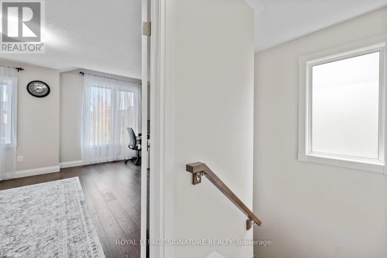 12 BARLI CRESCENT