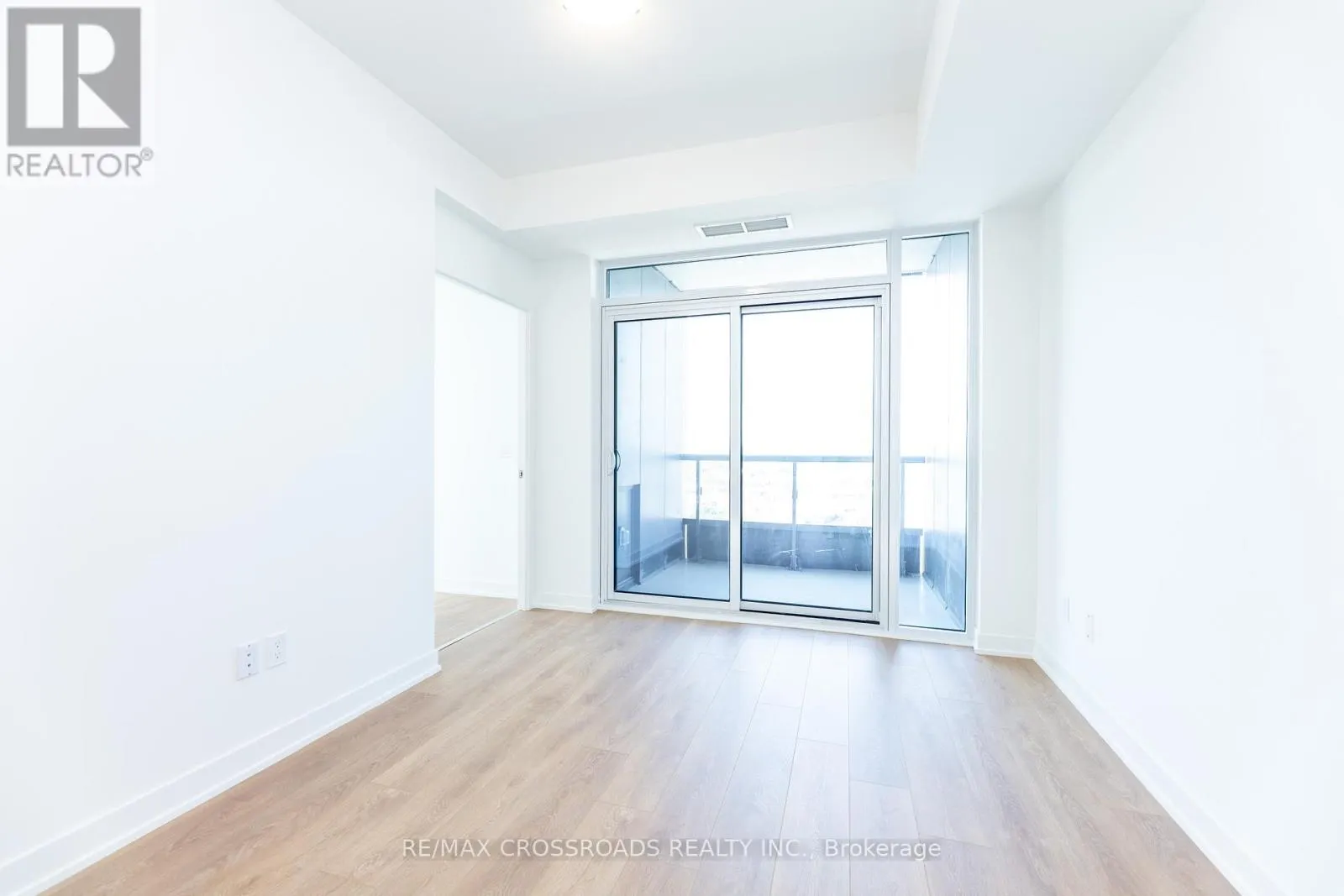 2324 - 498 CALDARI ROAD