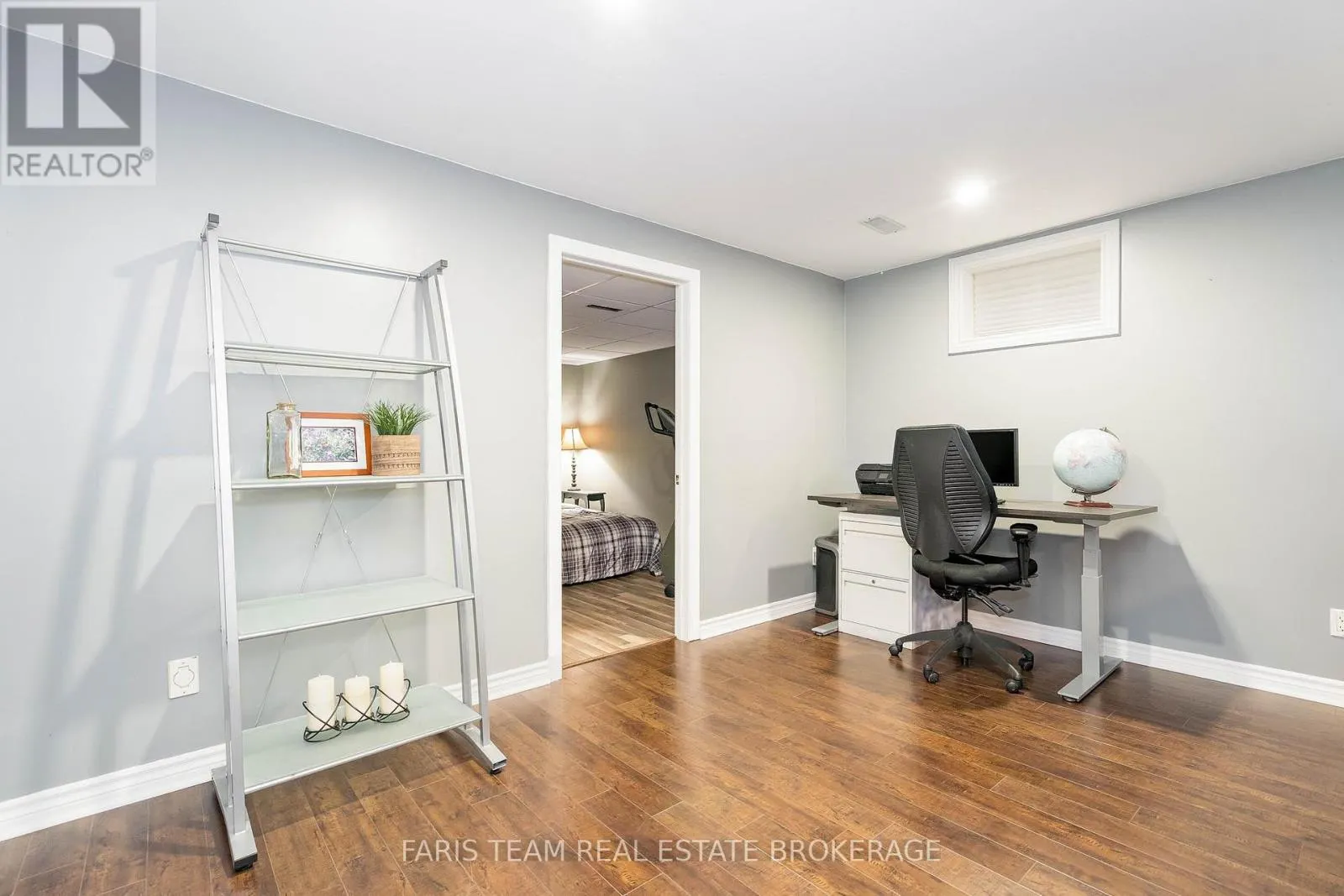 2 FOREST EDGE CRESCENT