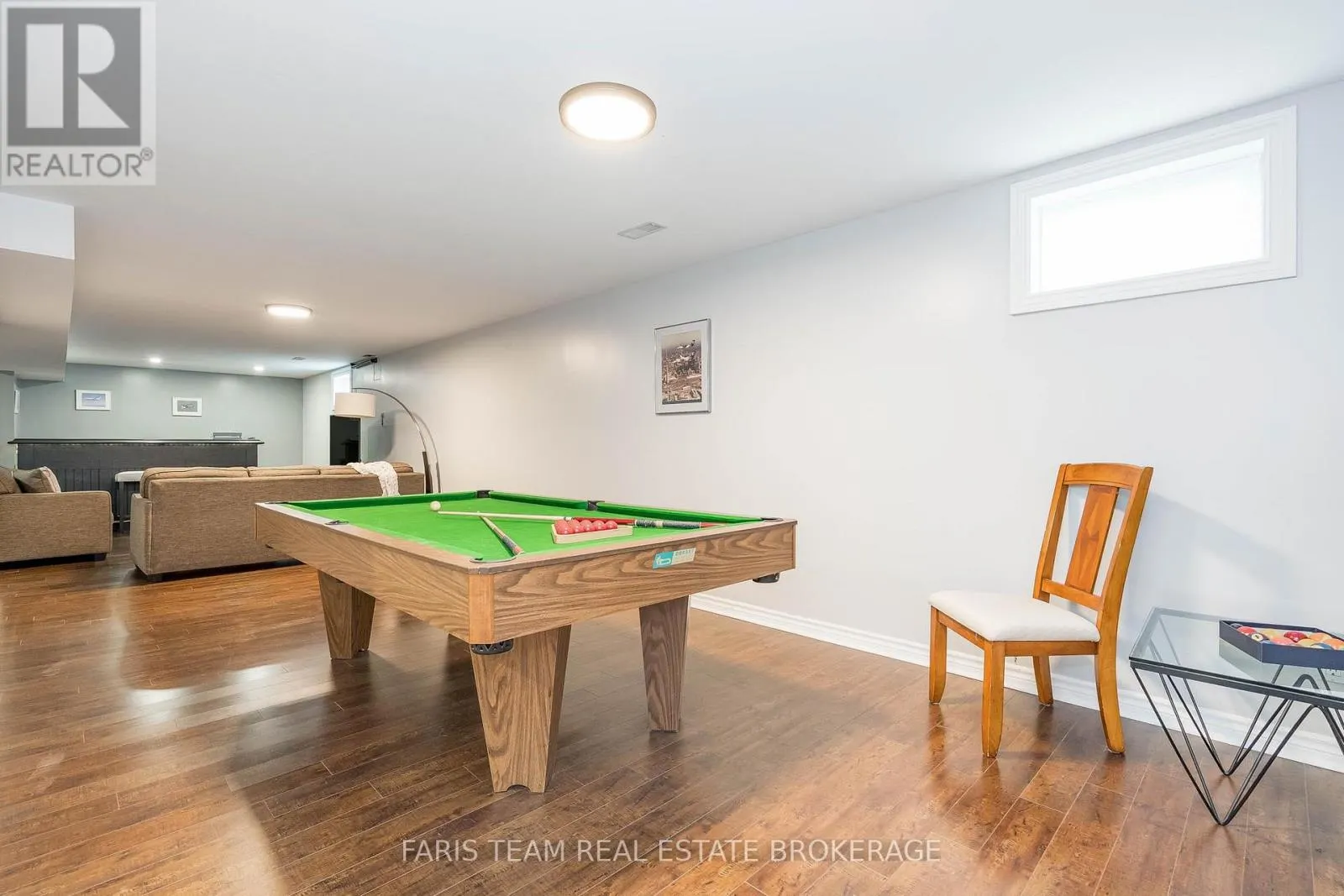 2 FOREST EDGE CRESCENT
