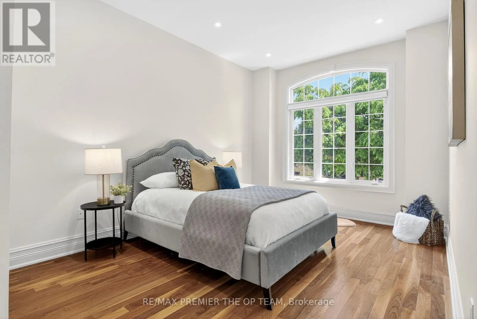 24 GRAND VELLORE CRESCENT