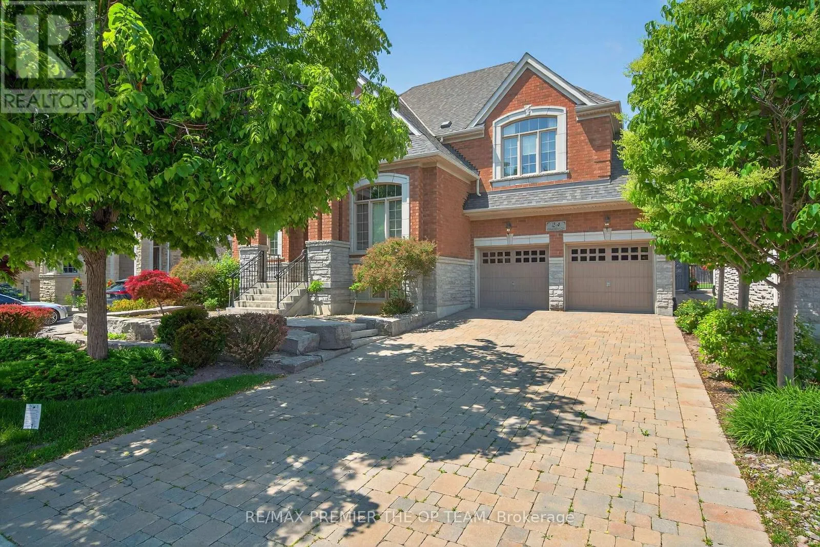 24 GRAND VELLORE CRESCENT