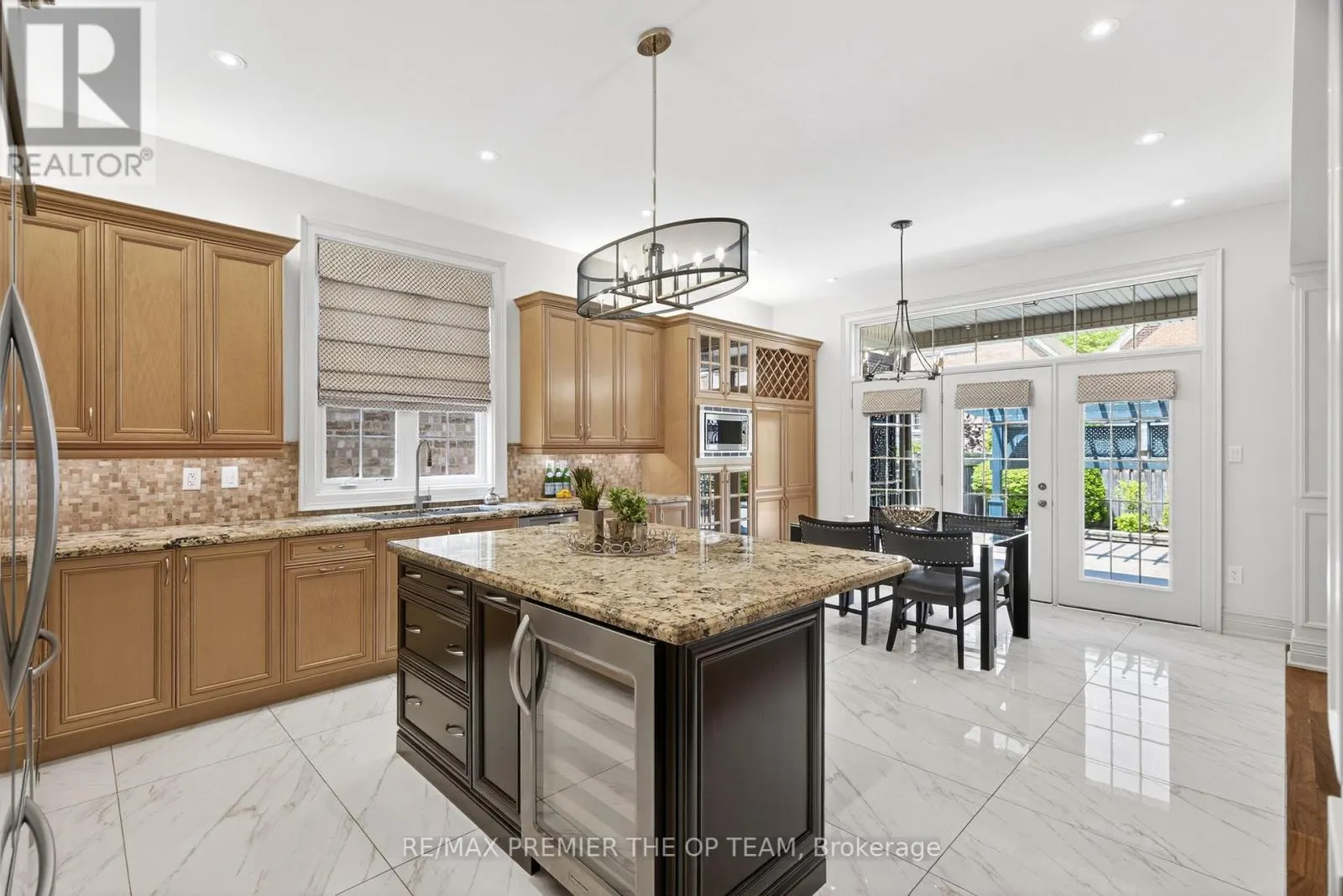 24 GRAND VELLORE CRESCENT