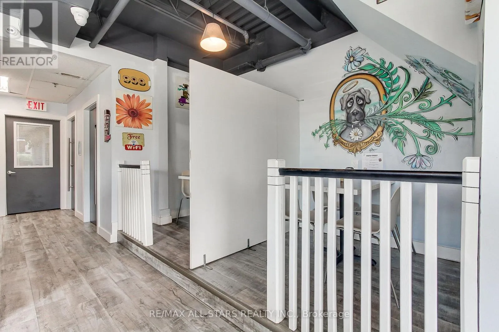 1 - 320 HARRY WALKER PARKWAY