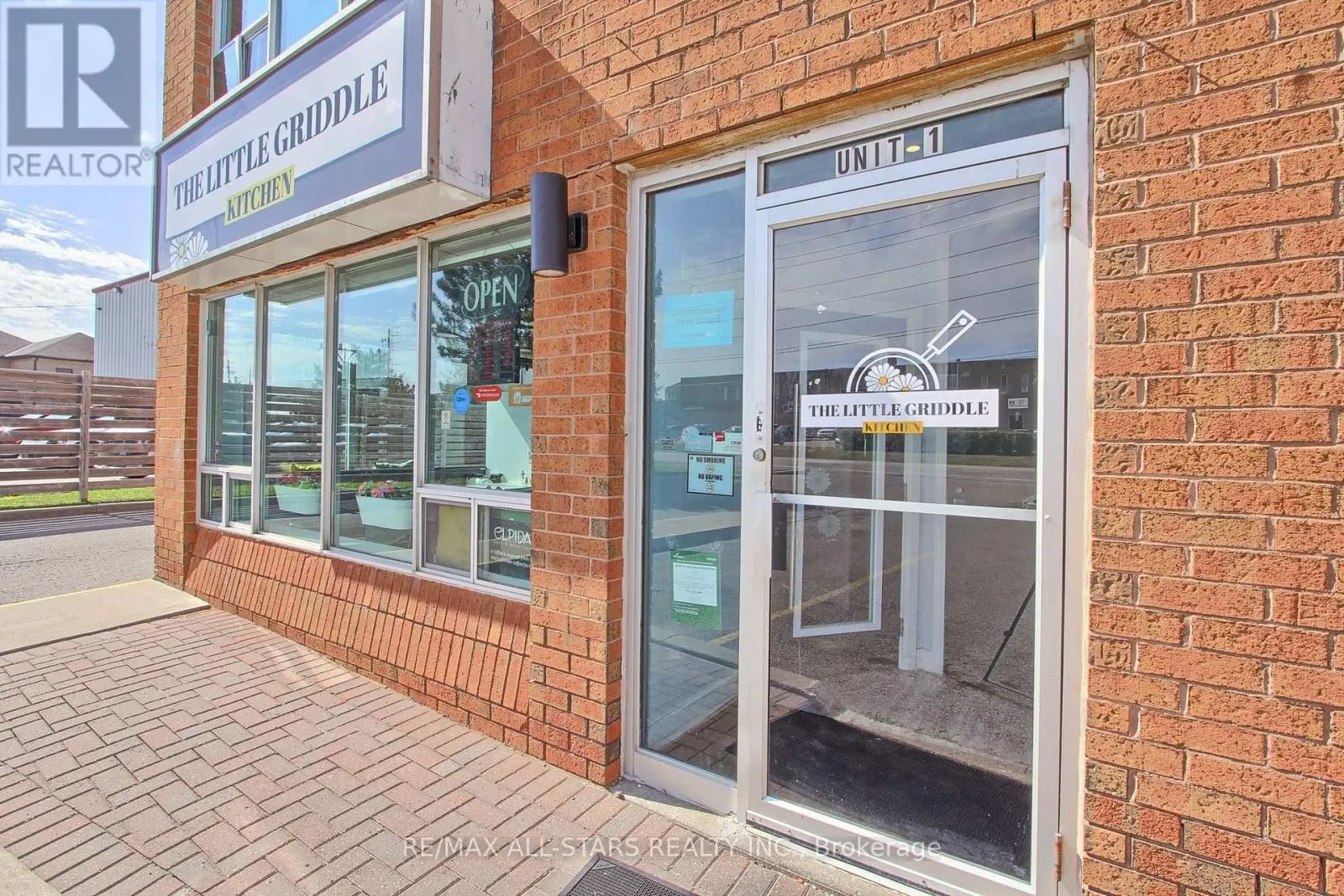 1 - 320 HARRY WALKER PARKWAY