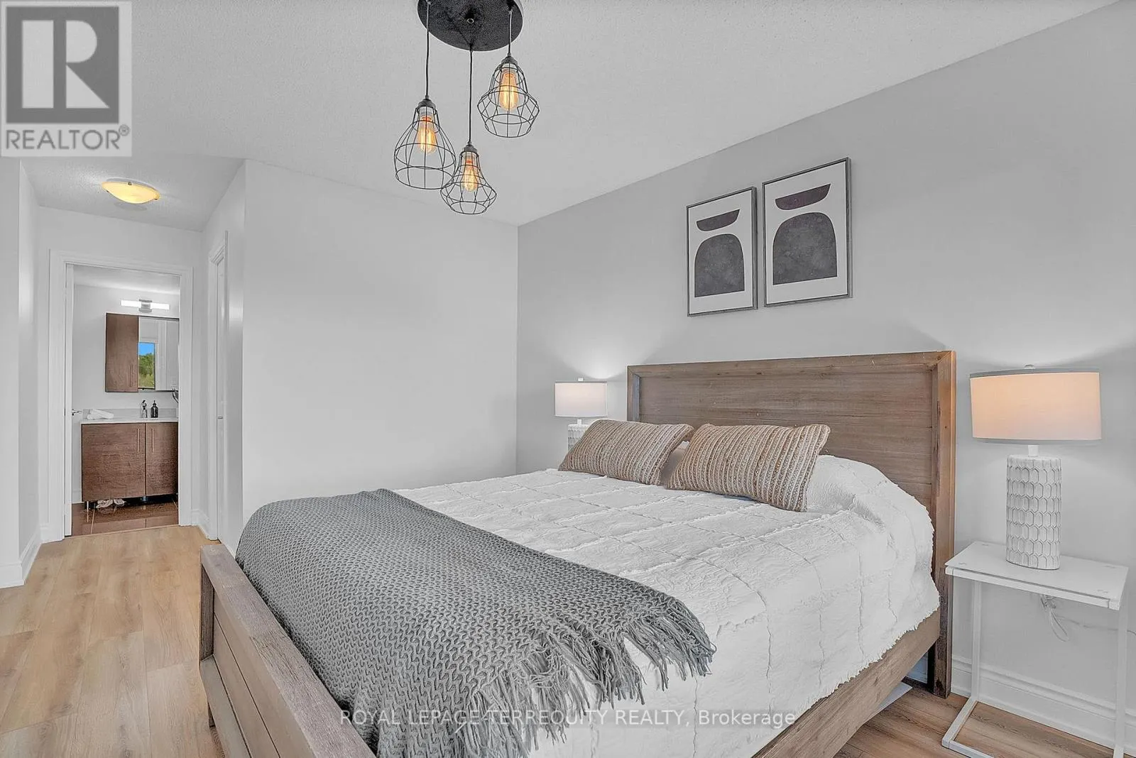 210 - 273 SOUTH PARK ROAD
