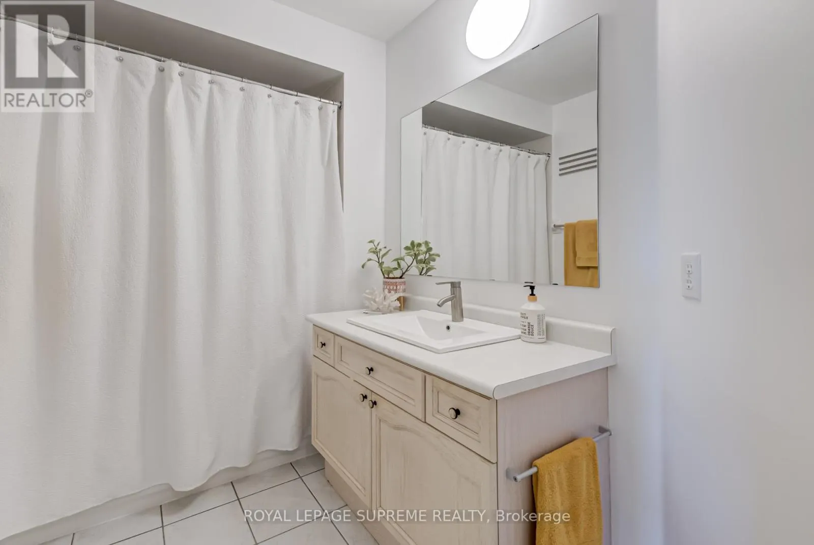 594 NAPA VALLEY AVENUE