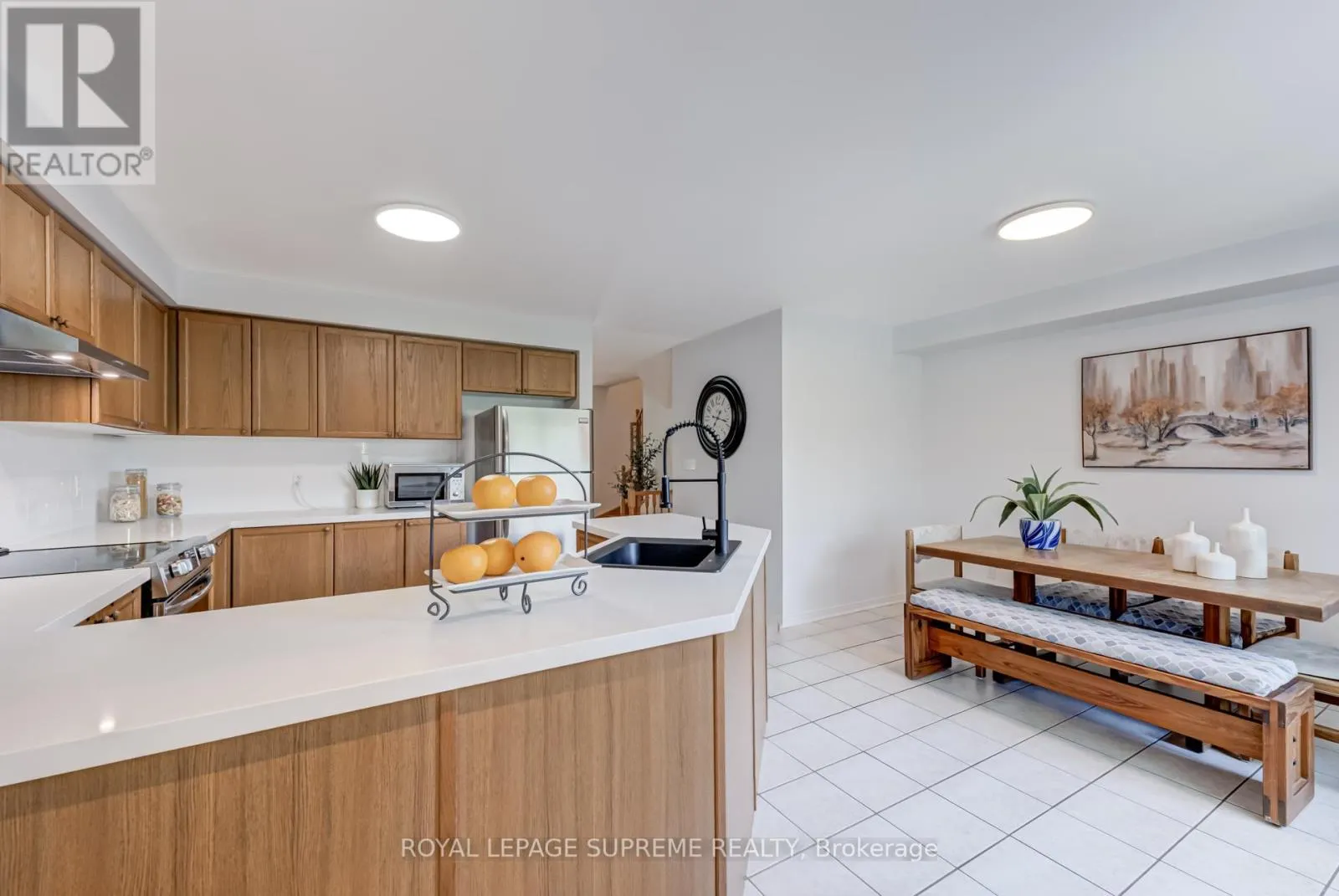 594 NAPA VALLEY AVENUE