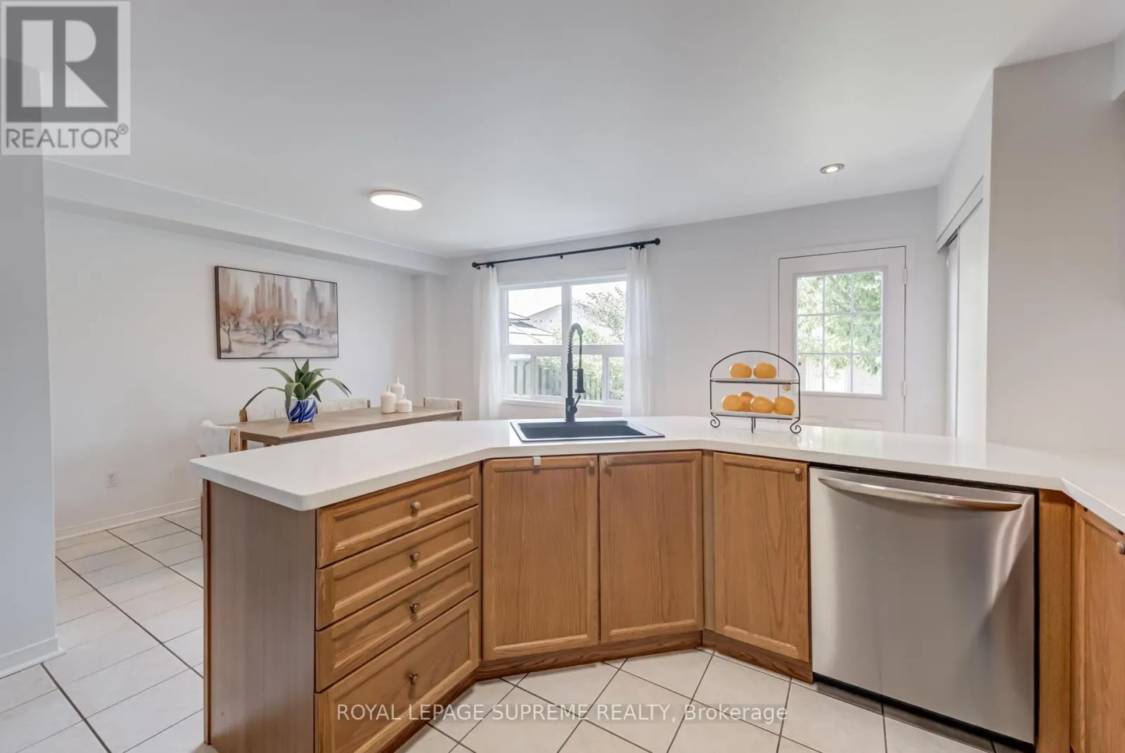 594 NAPA VALLEY AVENUE