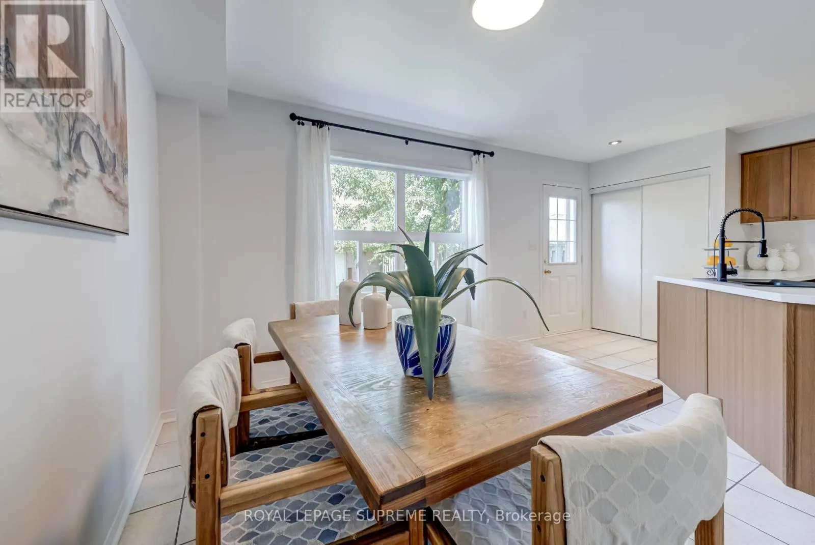 594 NAPA VALLEY AVENUE