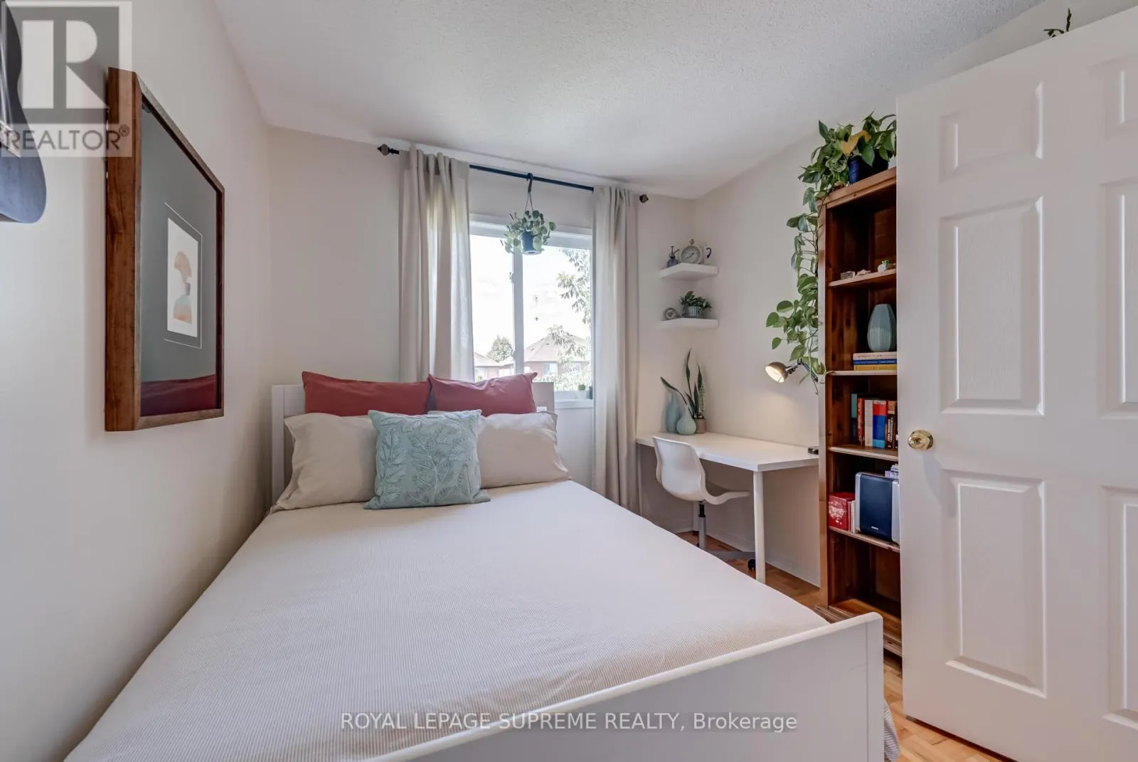594 NAPA VALLEY AVENUE
