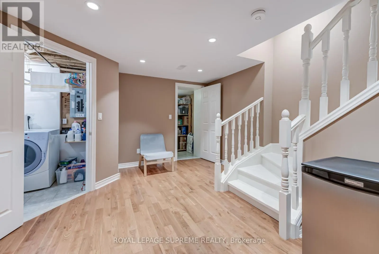 594 NAPA VALLEY AVENUE