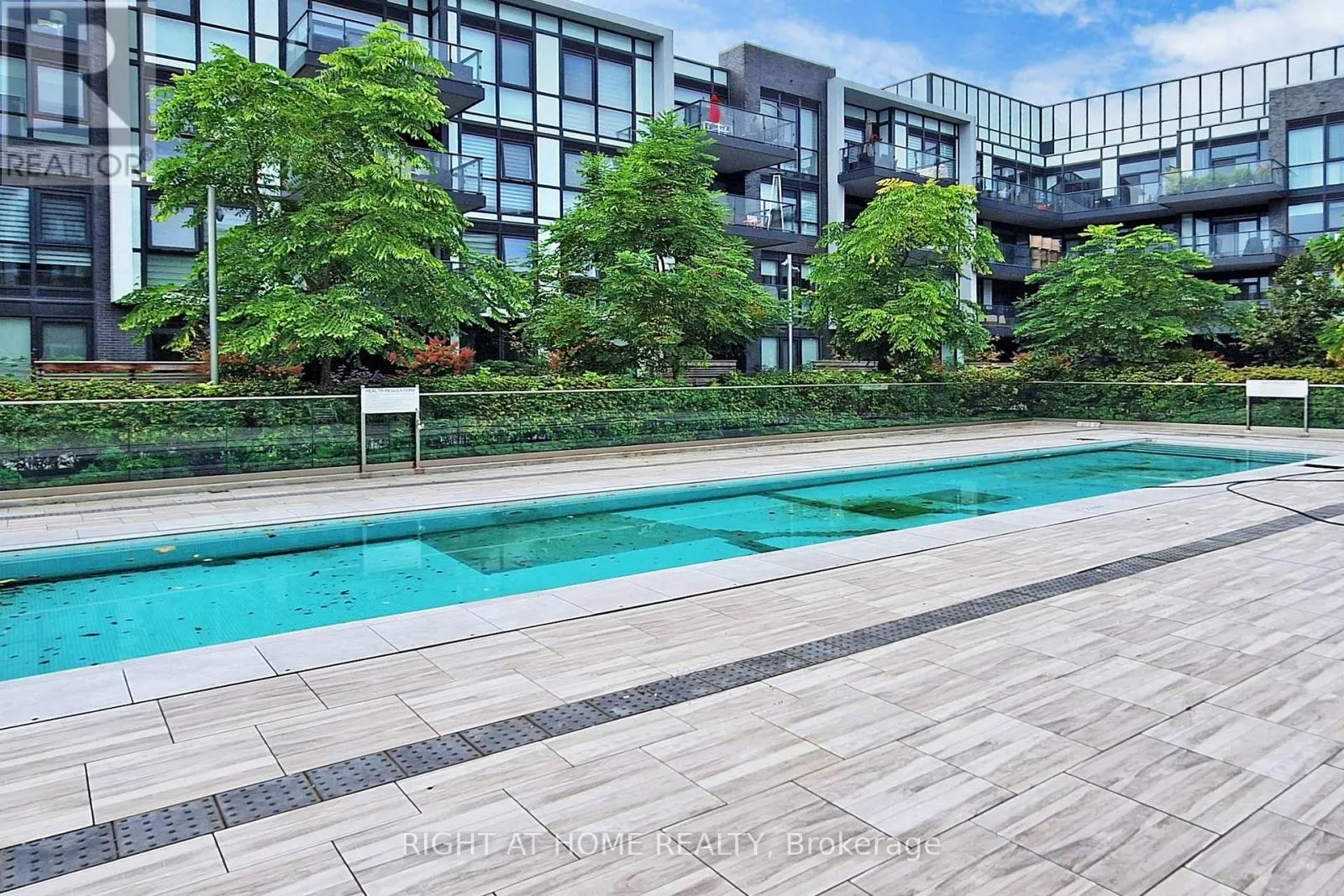 123 - 375 SEA RAY AVENUE