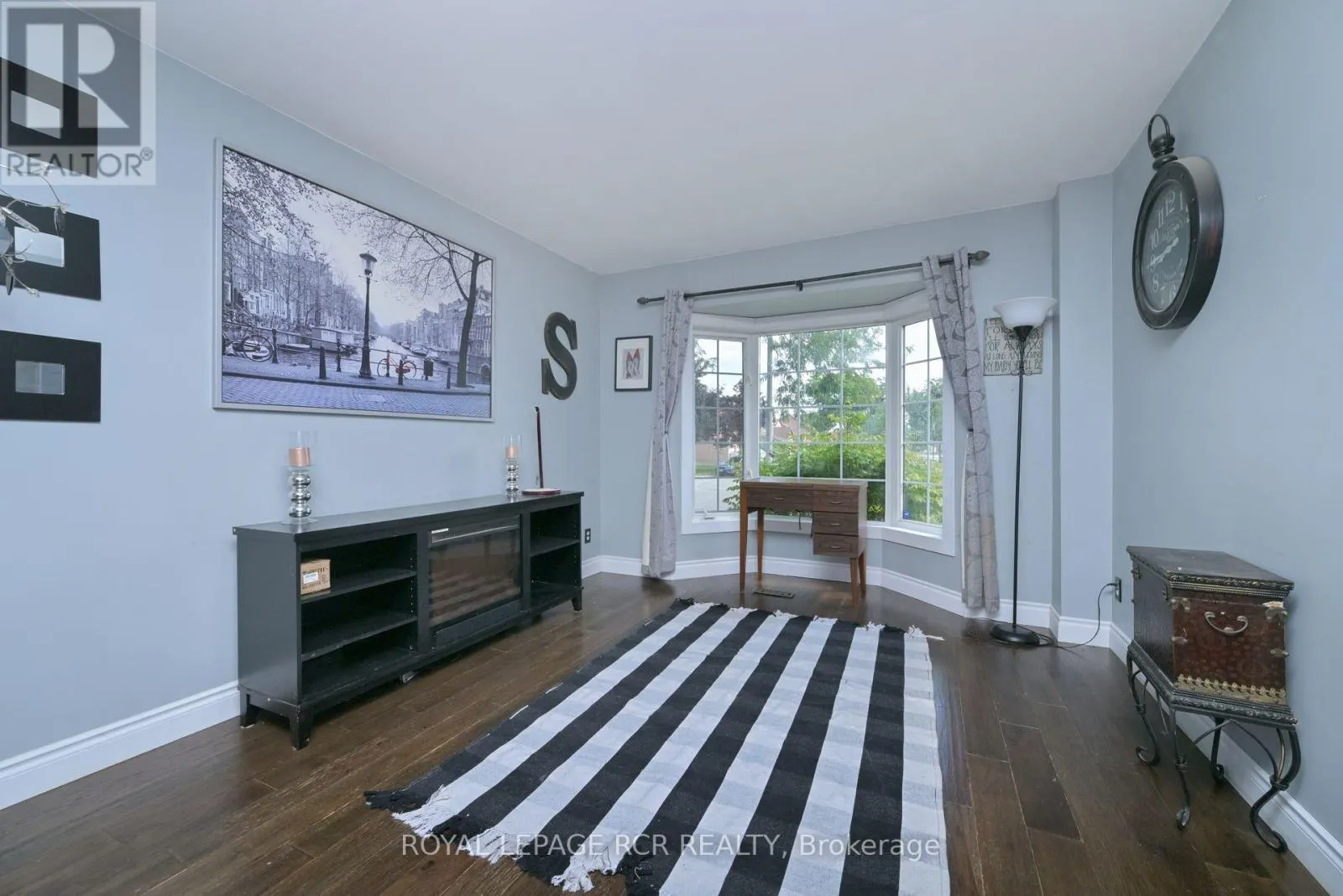 22 COBURN CRESCENT