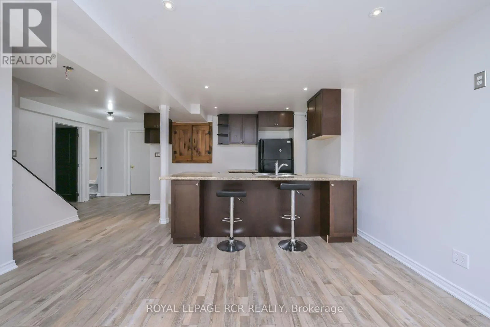 22 COBURN CRESCENT